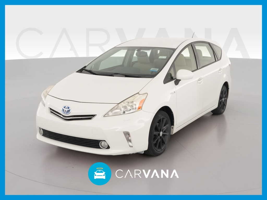 2014 Toyota Prius v Five