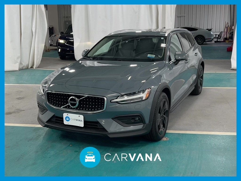 2022 Volvo V60 Cross Country T5