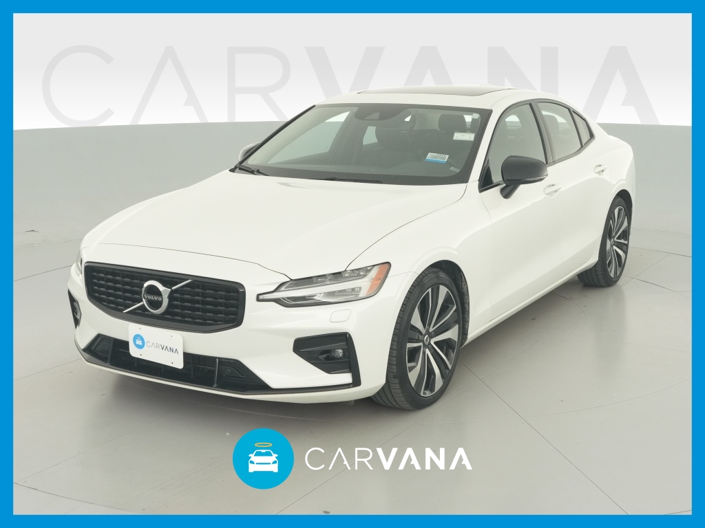 2022 Volvo S60 B5 Momentum